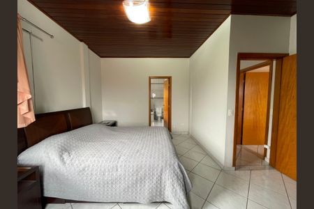 Casa à venda com 540m², 7 quartos e 6 vagasQuarto 5