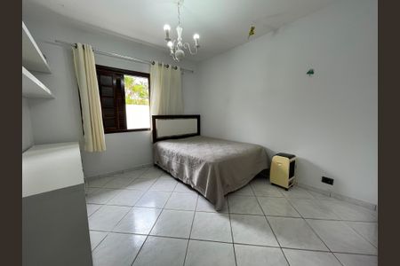 Casa à venda com 540m², 7 quartos e 6 vagasQuarto 2