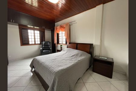 Casa à venda com 540m², 7 quartos e 6 vagasQuarto 5