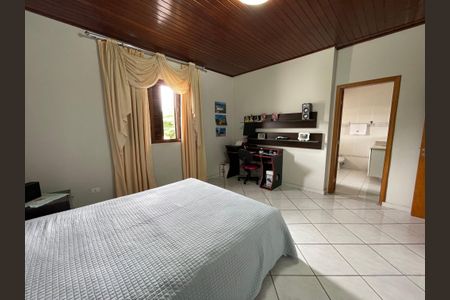Casa à venda com 540m², 7 quartos e 6 vagasQuarto 4