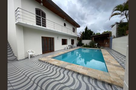 Casa à venda com 540m², 7 quartos e 6 vagasPiscina
