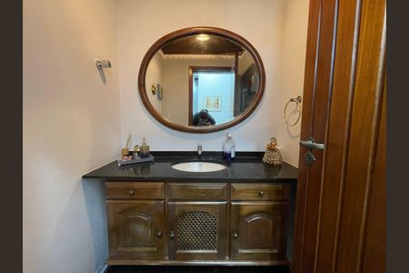 Casa à venda com 540m², 7 quartos e 6 vagasBanheiro 2