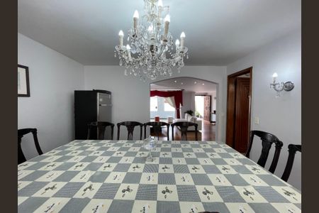 Sala de Jantar de casa à venda com 7 quartos, 540m² em Caxingui, São Paulo
