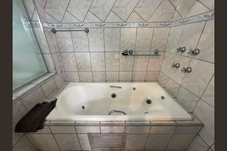 Casa à venda com 540m², 7 quartos e 6 vagasBanheiro 6