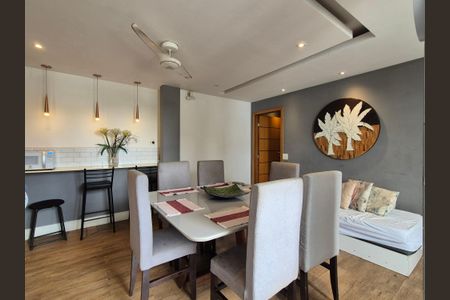 Sala  de apartamento para alugar com 2 quartos, 55m² em Recreio dos Bandeirantes, Rio de Janeiro