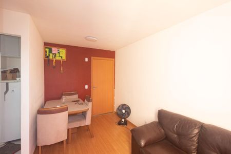 Apartamento para alugar com 42m², 2 quartos e 1 vaga Apartamento para alugar com 42m², 2 quartos e 1 vagaSala