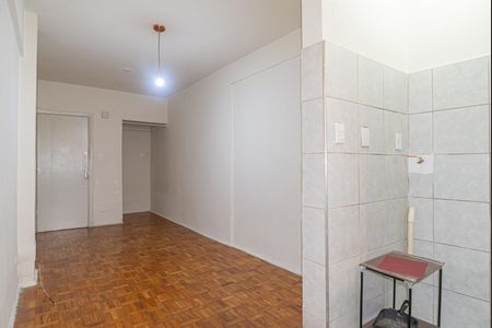 Quarto de kitnet/studio para alugar com 1 quarto, 30m² em Santa Cecilia, São Paulo