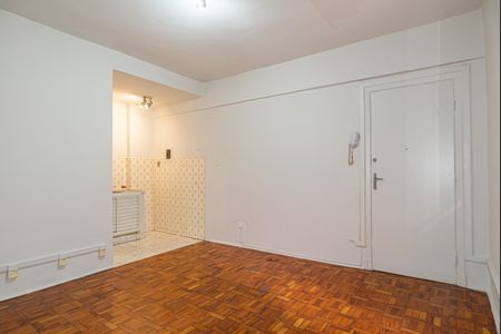 Quarto de kitnet/studio para alugar com 1 quarto, 30m² em Santa Cecilia, São Paulo
