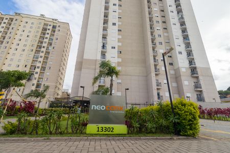 Apartamento para alugar com 36m², 2 quartos e sem vagaFachada e portaria