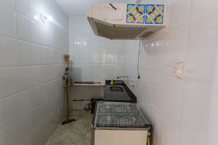 Casa à venda com 360m², 4 quartos e 9 vagas Casa à venda com 360m², 4 quartos e 9 vagasCozinha da Área da Churrasqueira