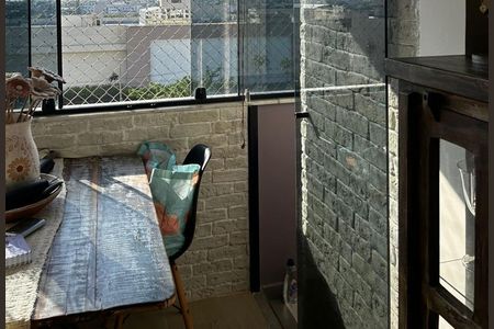 Sala de apartamento para alugar com 3 quartos, 63m² em Recreio dos Bandeirantes, Rio de Janeiro