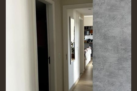 Corredor de apartamento para alugar com 3 quartos, 63m² em Recreio dos Bandeirantes, Rio de Janeiro