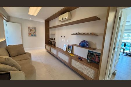 Apartamento à venda com 206m², 3 quartos e 2 vagasSala íntima 