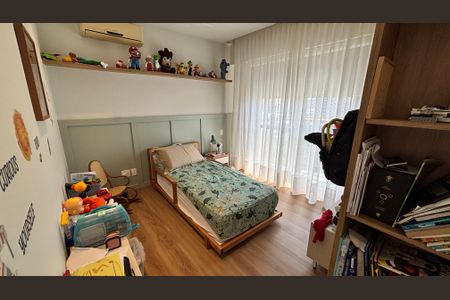 Apartamento à venda com 206m², 3 quartos e 2 vagasSuite 2