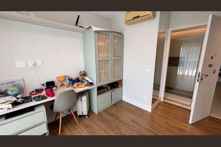 Apartamento à venda com 206m², 3 quartos e 2 vagasSuite 2