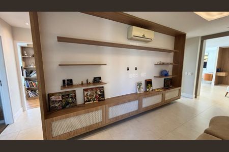 Apartamento à venda com 206m², 3 quartos e 2 vagasSala íntima 