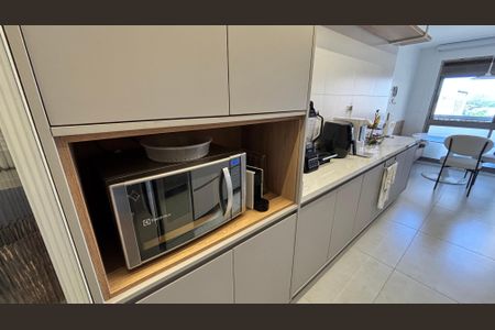 Apartamento à venda com 206m², 3 quartos e 2 vagasCozinha