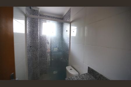Banheiro de apartamento para alugar com 2 quartos, 39m² em Parque Boturussu, São Paulo