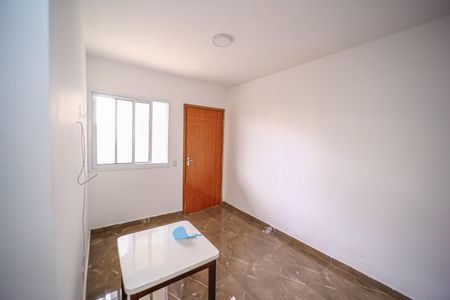 Apartamento para alugar com 39m², 2 quartos e sem vaga Apartamento para alugar com 39m², 2 quartos e sem vagaSala/Cozinha