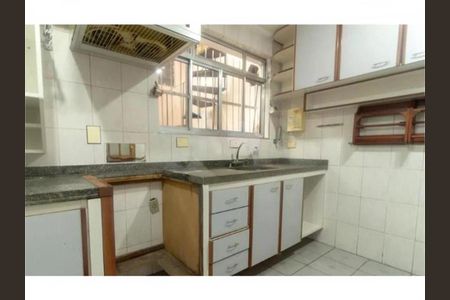 Casa de Condomínio à venda com 3 quartos, 130m² em Jardim Marajoara, São Paulo