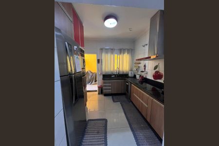Casa à venda com 189m², 3 quartos e 2 vagas Casa à venda com 189m², 3 quartos e 2 vagasFoto 03