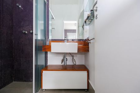 Casa de condomínio à venda com 140m², 2 quartos e 2 vagas Casa de condomínio à venda com 140m², 2 quartos e 2 vagasBanheiro da Suíte 2