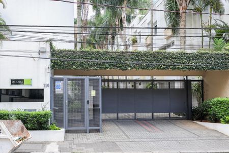 Casa de condomínio à venda com 140m², 2 quartos e 2 vagas Casa de condomínio à venda com 140m², 2 quartos e 2 vagasFachada