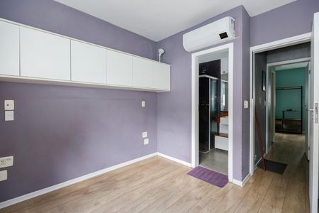 Casa de condomínio à venda com 140m², 2 quartos e 2 vagas Casa de condomínio à venda com 140m², 2 quartos e 2 vagasSuíte 2