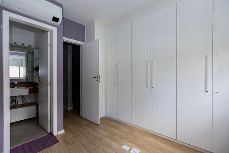 Casa de condomínio à venda com 140m², 2 quartos e 2 vagas Casa de condomínio à venda com 140m², 2 quartos e 2 vagasSuíte 2