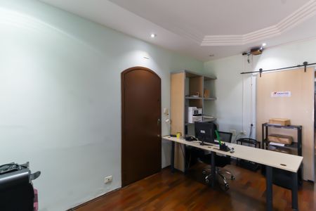 Casa para alugar com 250m², 3 quartos e 2 vagas Casa para alugar com 250m², 3 quartos e 2 vagasSala