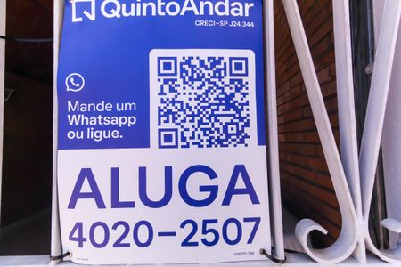 Casa para alugar com 250m², 3 quartos e 2 vagas Casa para alugar com 250m², 3 quartos e 2 vagasFachada