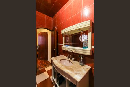 Casa para alugar com 250m², 3 quartos e 2 vagas Casa para alugar com 250m², 3 quartos e 2 vagasBanheiro da Suíte 2