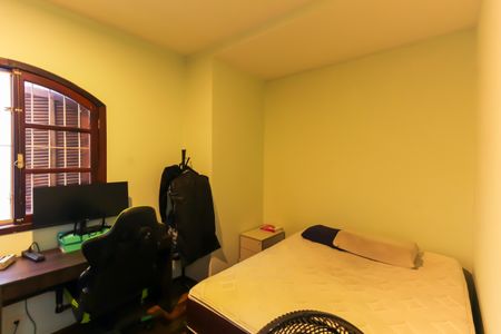 Casa para alugar com 250m², 3 quartos e 2 vagas Casa para alugar com 250m², 3 quartos e 2 vagasQuarto 2 - Suíte