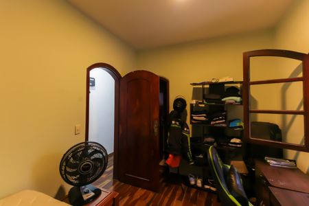 Casa para alugar com 250m², 3 quartos e 2 vagas Casa para alugar com 250m², 3 quartos e 2 vagasQuarto 2 - Suíte