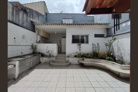 Casa para alugar com 180m², 3 quartos e 3 vagasQuintal 