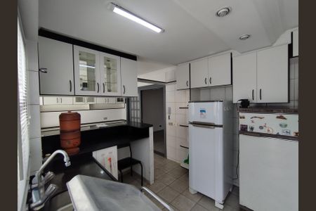 Casa para alugar com 180m², 3 quartos e 3 vagasCozinha - Armários