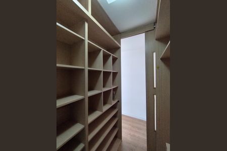 Casa para alugar com 180m², 3 quartos e 3 vagasCloset