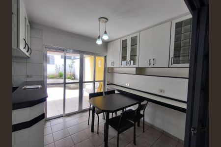 Casa para alugar com 180m², 3 quartos e 3 vagasCozinha - Armários