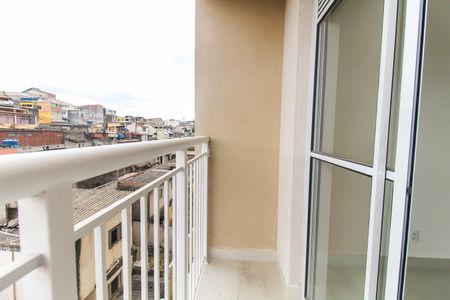 Varanda  de apartamento para alugar com 2 quartos, 35m² em Vila Carmosina, São Paulo