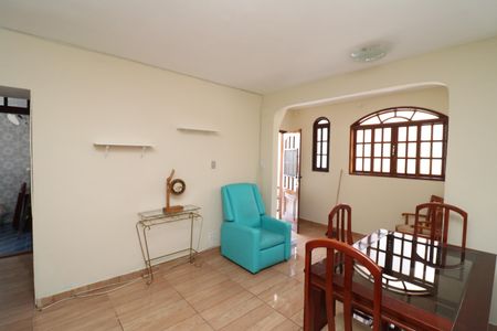 Sala de casa para alugar com 2 quartos, 92m² em Galeão, Rio de Janeiro