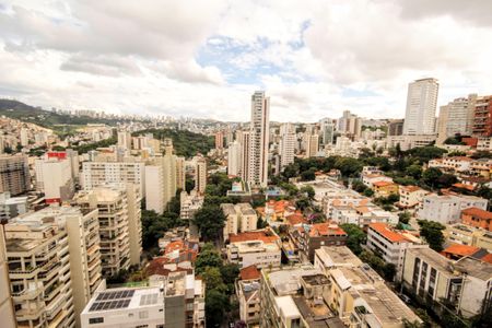 Apartamento para alugar com 174m², 4 quartos e 3 vagasvista