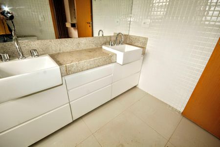 Apartamento para alugar com 174m², 4 quartos e 3 vagasquarto 4