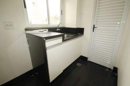 Apartamento para alugar com 174m², 4 quartos e 3 vagasÁrea de Serviço