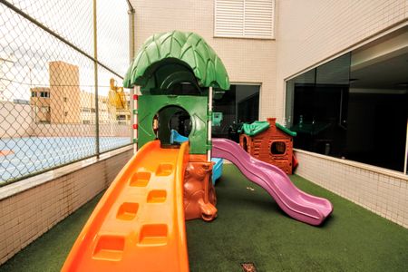 Apartamento para alugar com 174m², 4 quartos e 3 vagasPlayground