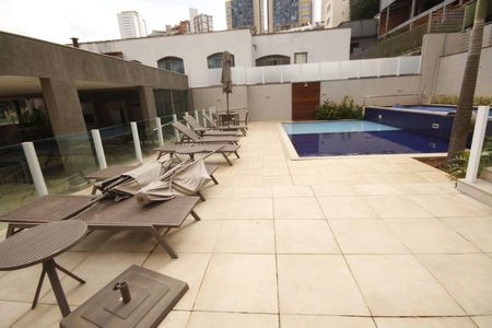 Apartamento para alugar com 174m², 4 quartos e 3 vagaspiscina