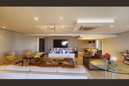 Apartamento para alugar com 330m², 4 quartos e 6 vagasSala 