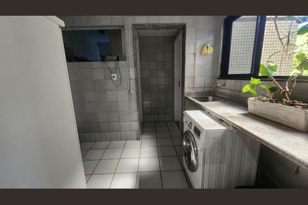 Apartamento para alugar com 330m², 4 quartos e 6 vagasÁrea de serviço 