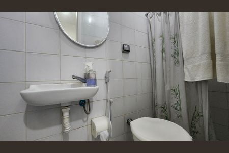 Apartamento para alugar com 330m², 4 quartos e 6 vagasBanheiro de serviço