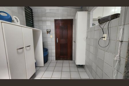 Apartamento para alugar com 330m², 4 quartos e 6 vagasÁrea de serviço 