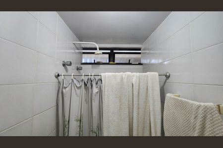 Apartamento para alugar com 330m², 4 quartos e 6 vagasBanheiro de serviço